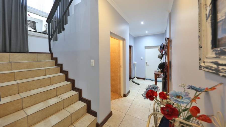 3 Bedroom Property for Sale in Baronetcy Western Cape